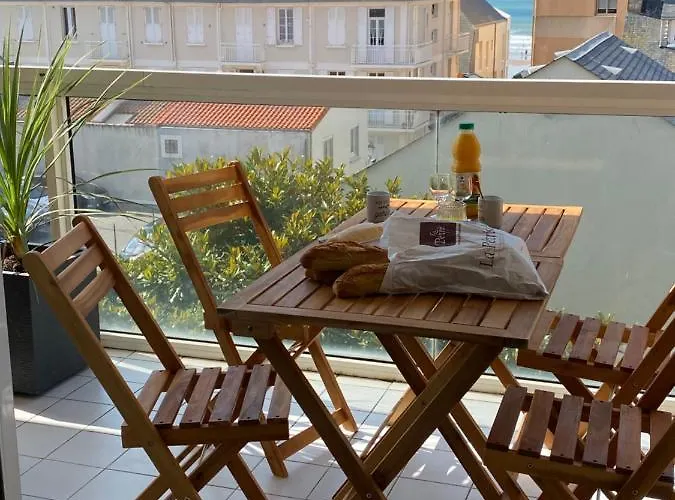 Le Kifanlo - Avec Grande Terrasse Vue Et A 100 M شقة لي سابلِ دولونْ